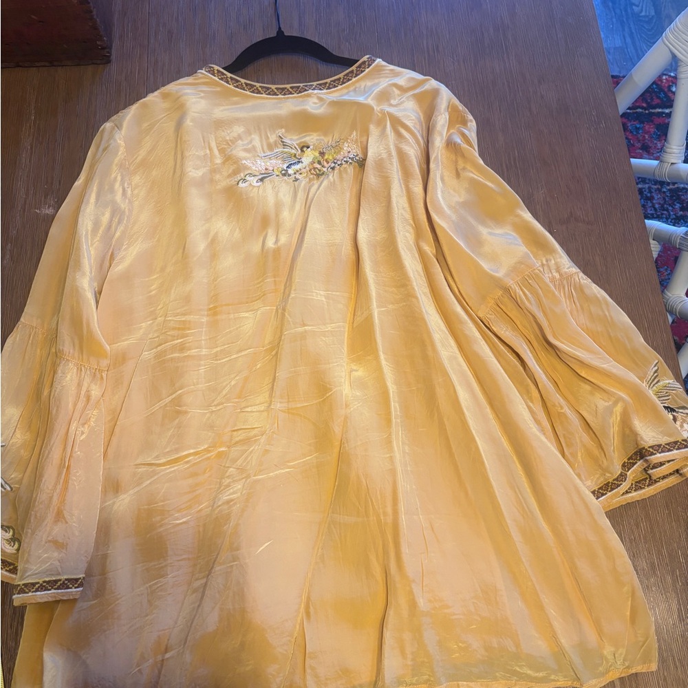 Sundance Golden Hopes Tunic embroidered bird top. - Picture 3 of 10